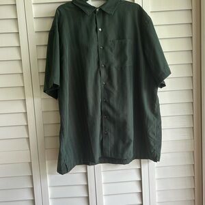 Men’s Van Heusen Shirt Sleeve Shirt